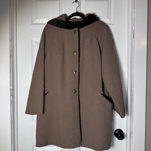 Vintage Canterbury Ltd Taupe Brown Faux Fur Lined Hooded Car Coat Turnlock 23x33